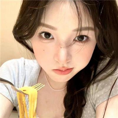 蓝色长袍